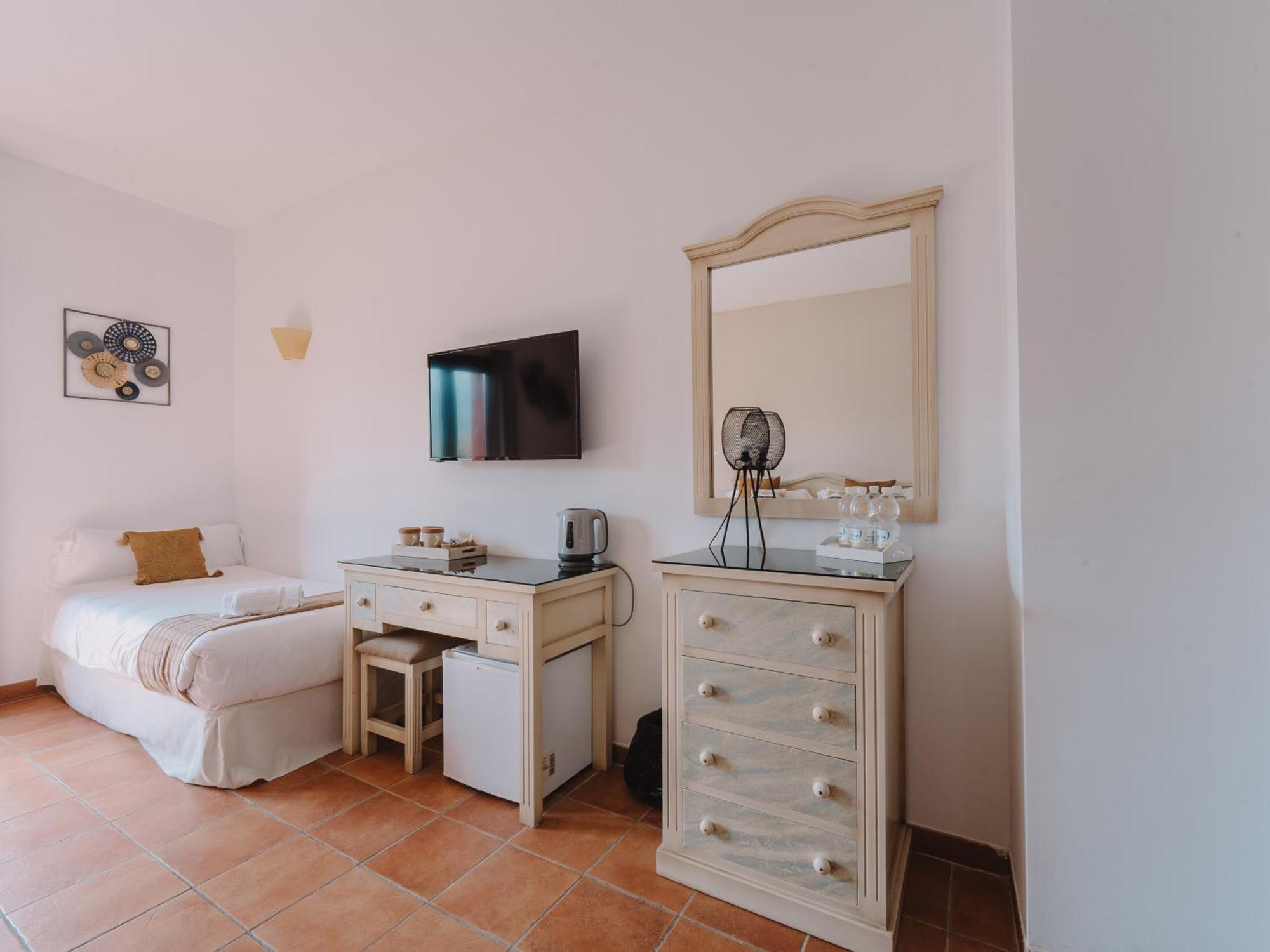 Hotel Boutique Cerro Del Sol Adults Only Recommended Cenes De La Vega Exteriör bild